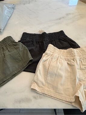 aerie womans Elastic-Waist Shorts in Black, Olive & Cream size M NWT